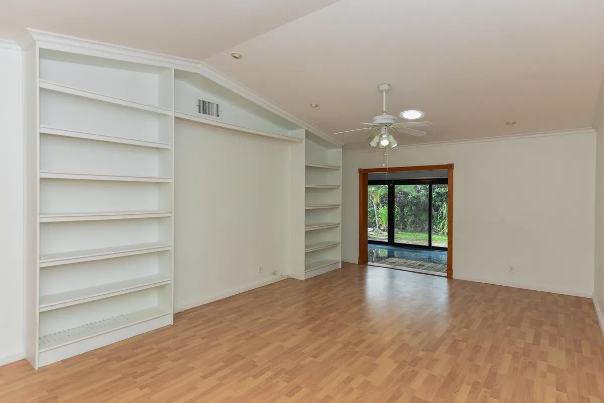  Unit 1702 photo 16