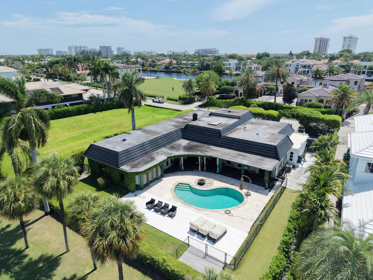 Royal Palm Yacht and Country Club Residence photo 4