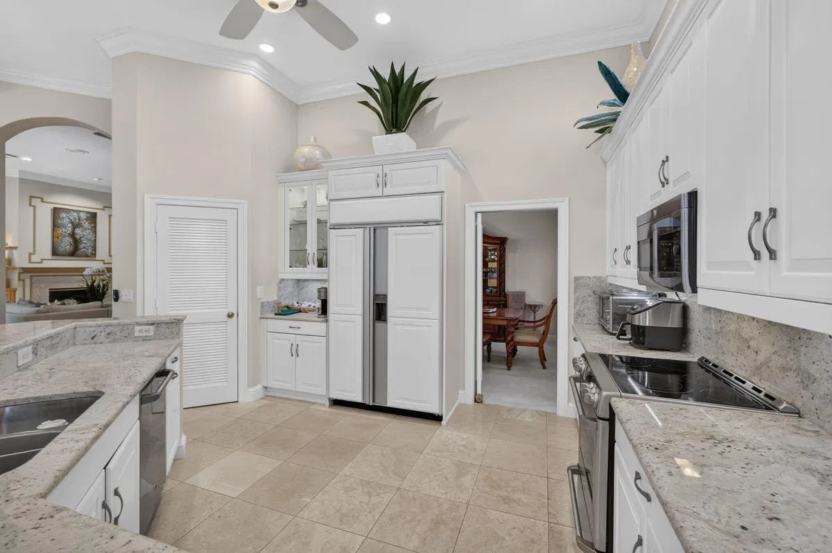  Residence photo 28