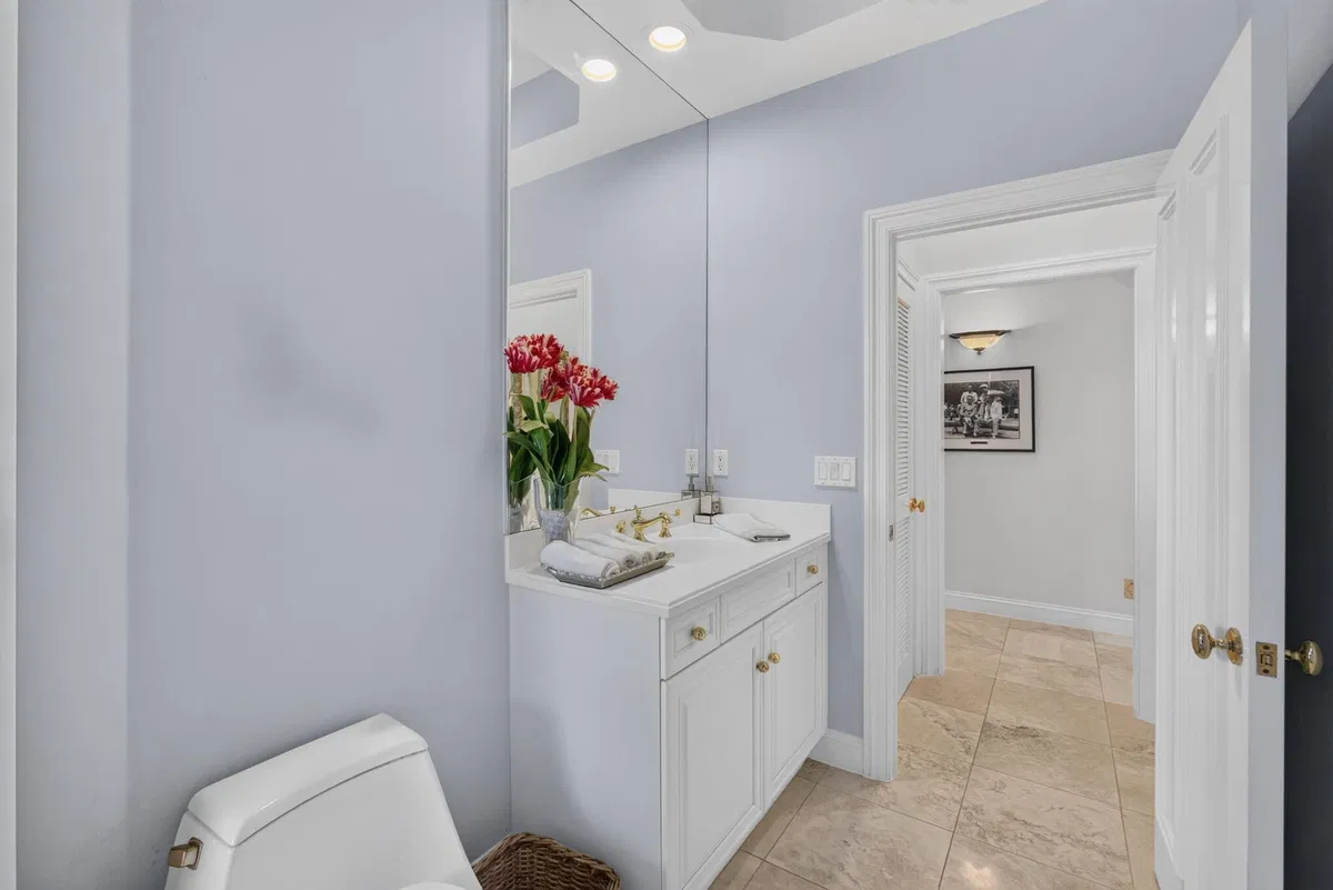  Residence photo 49