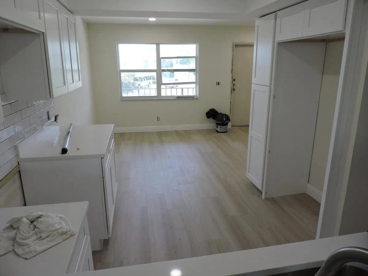 Unit 25 photo 4
