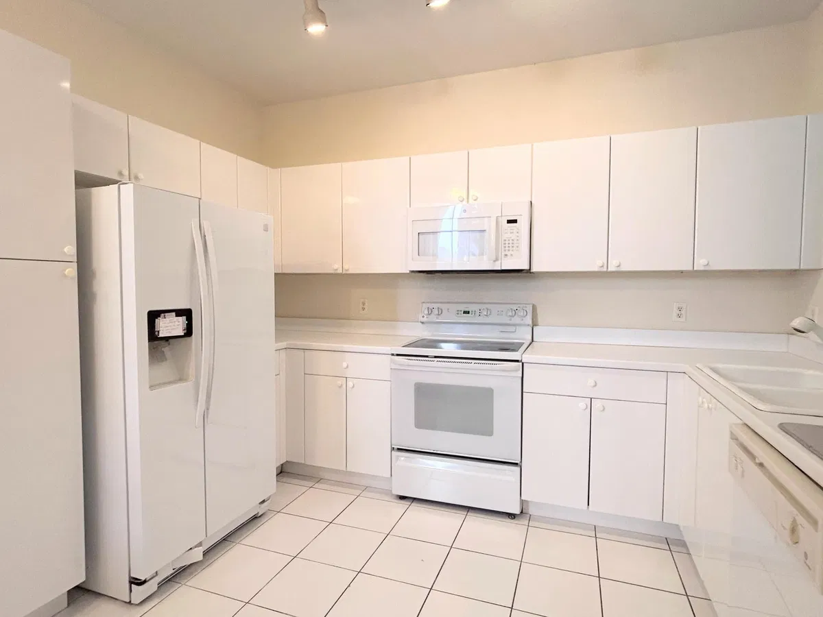  Unit 2 photo 16