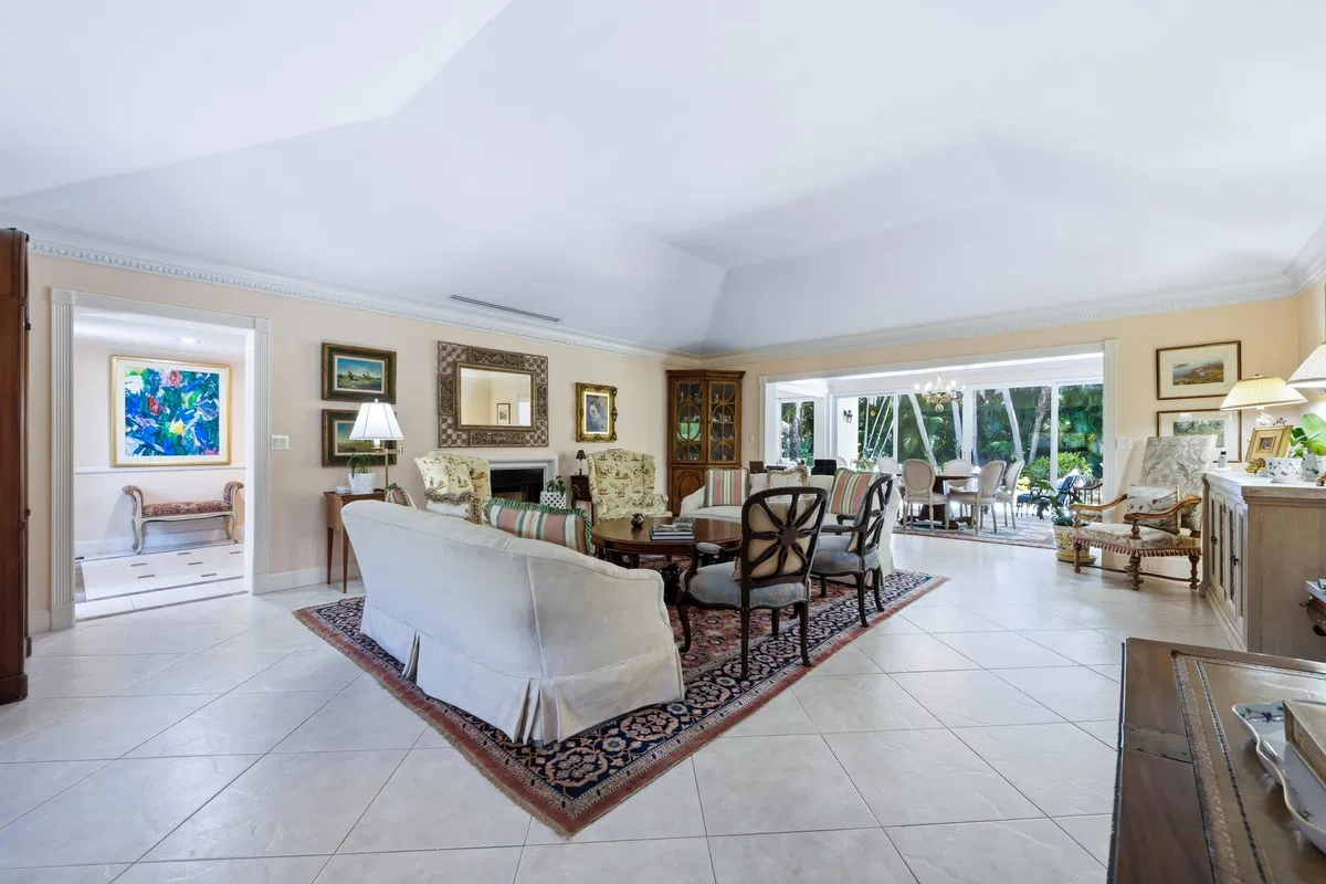 North End Palm Beach Residence photo 4
