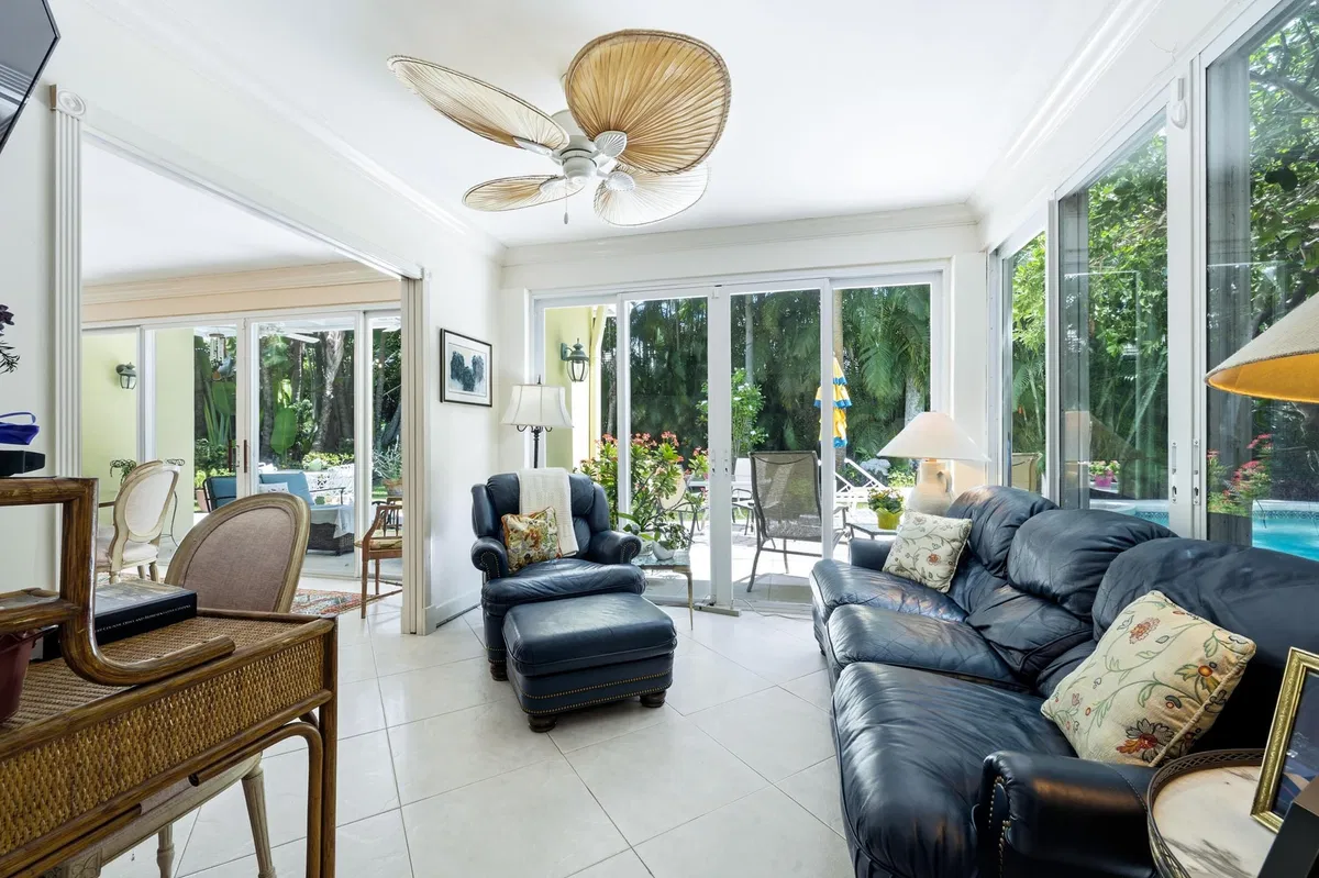 North End Palm Beach Residence photo 13