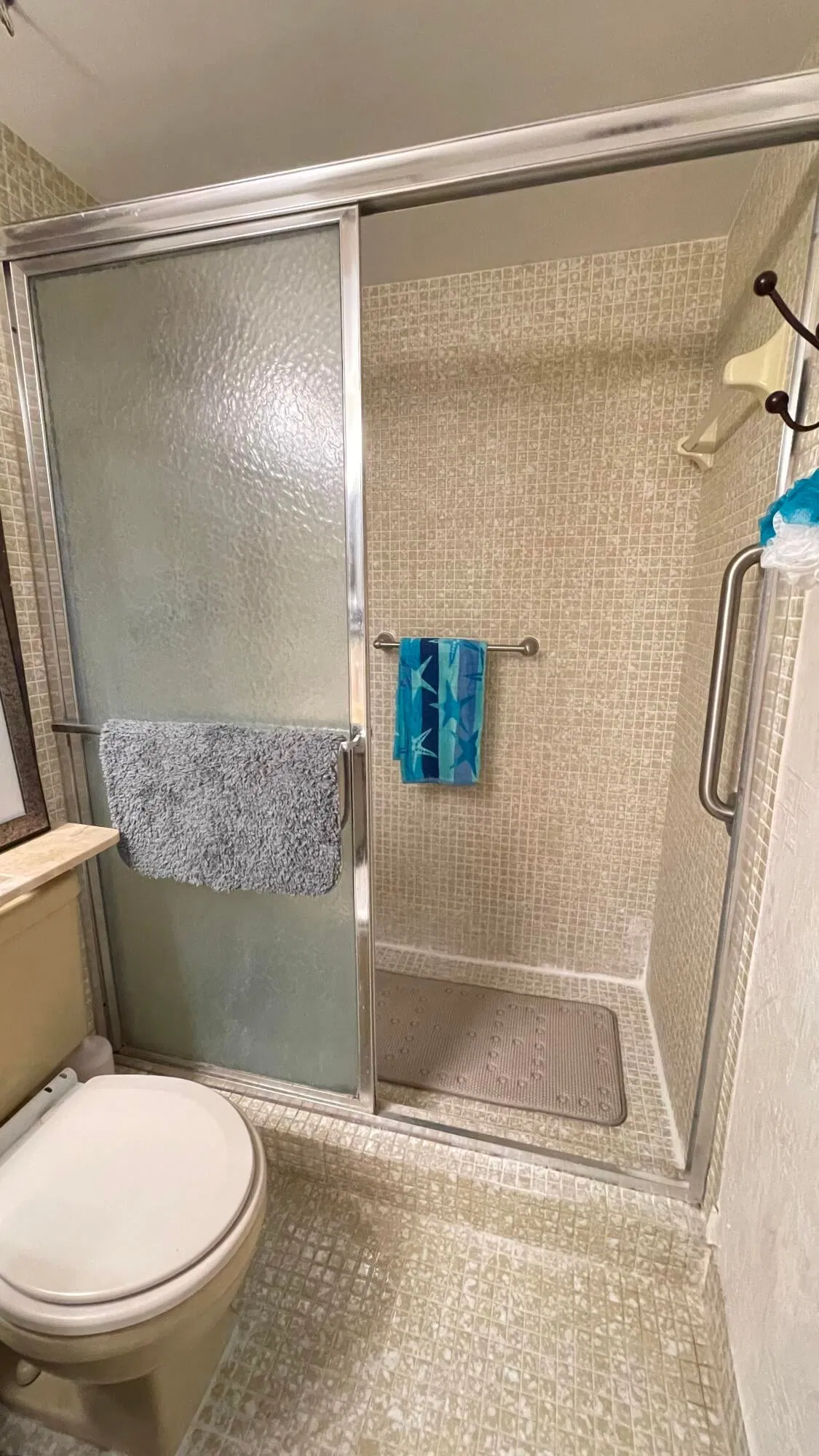 Unit 103 photo 16