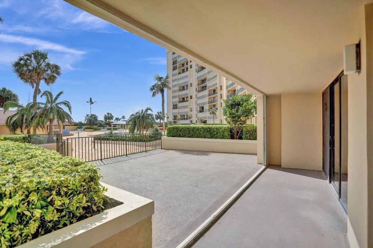  Unit 109 photo 10