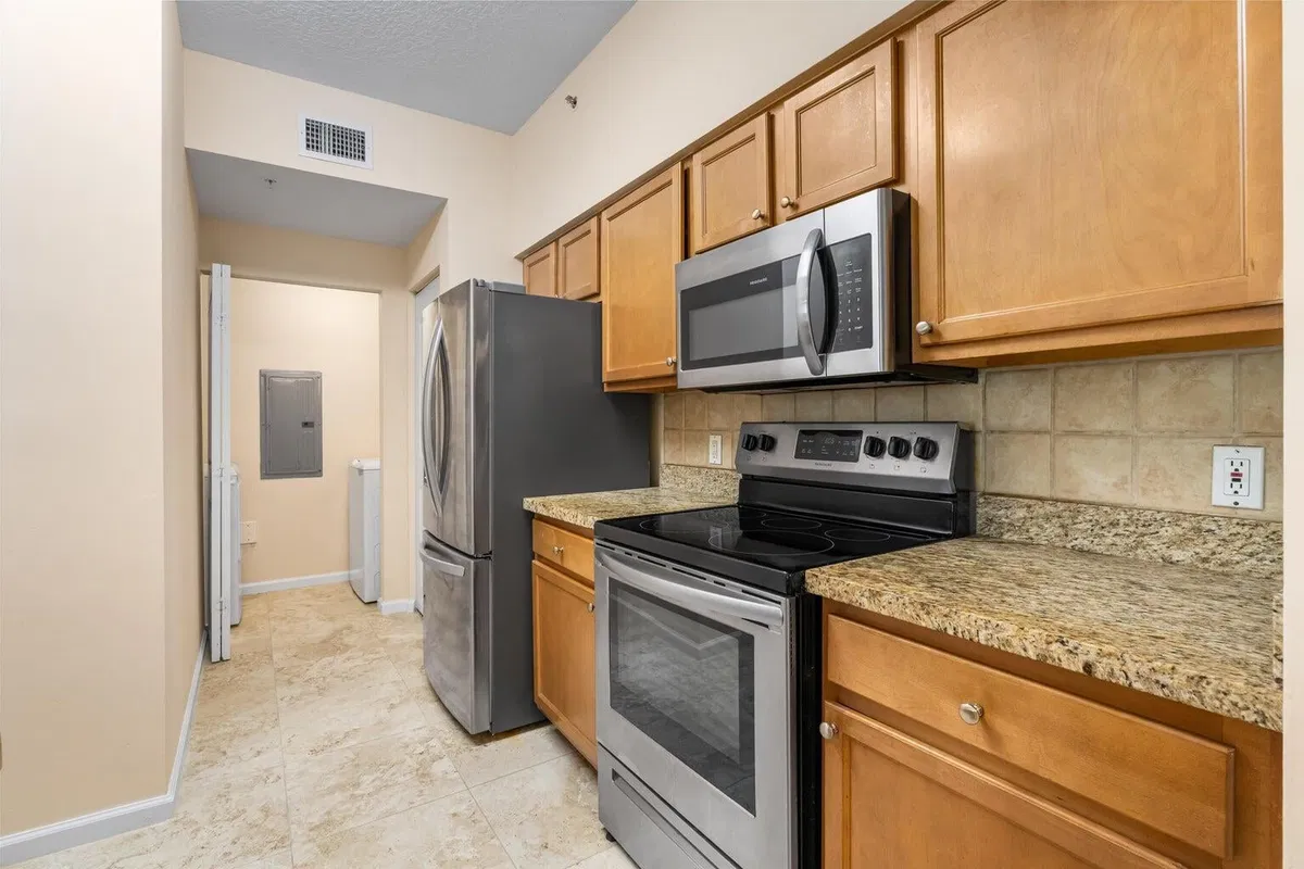 Unit 3105 photo 4