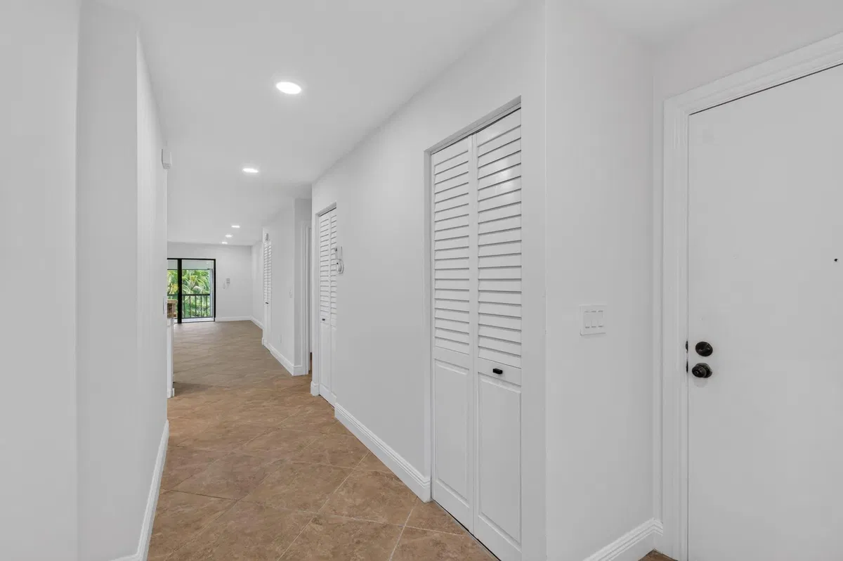 Boca Lago Country Club Homes Unit 25B photo 7