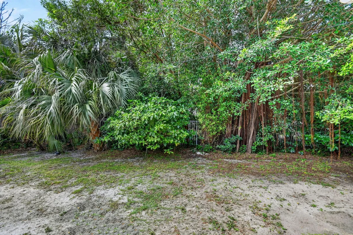 SoSo West Palm Beach Residence photo 28