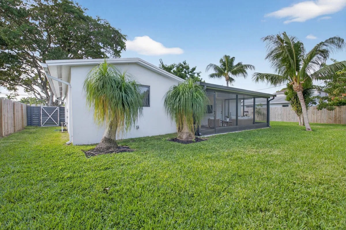 Residence photo 25