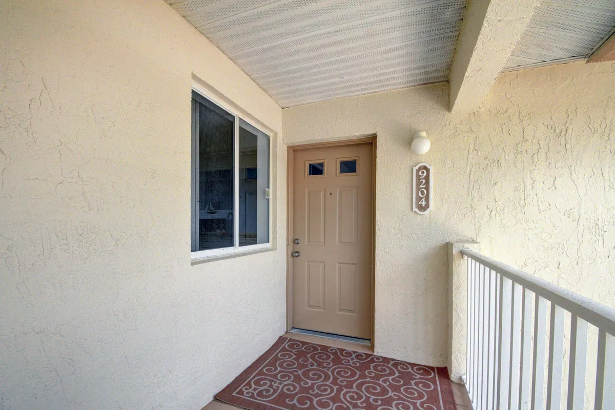 Residence photo 4