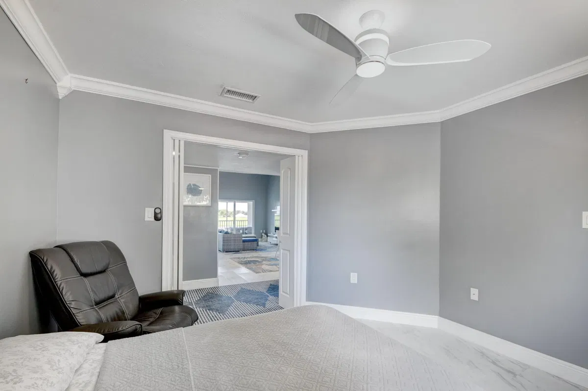 Residence photo 22