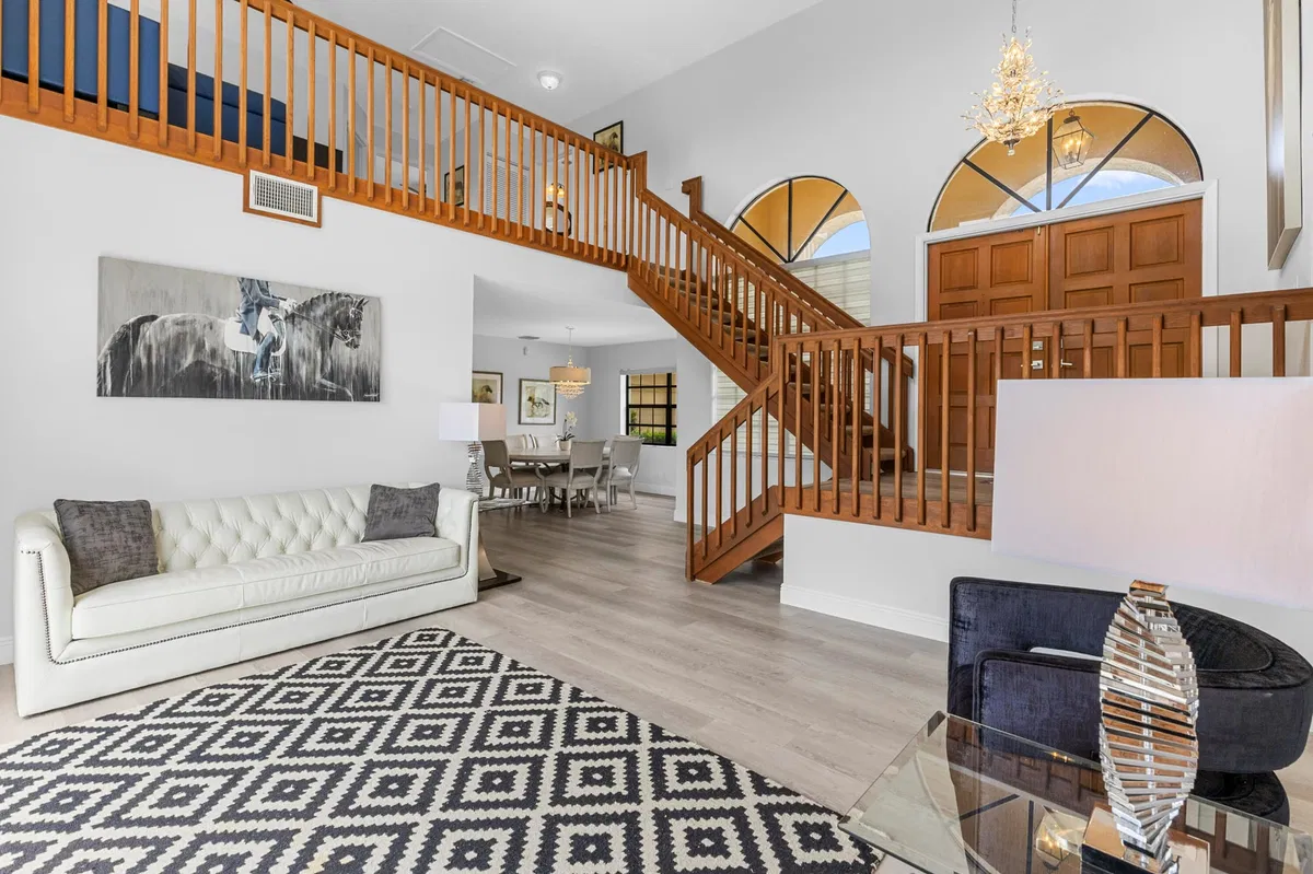  Residence photo 16