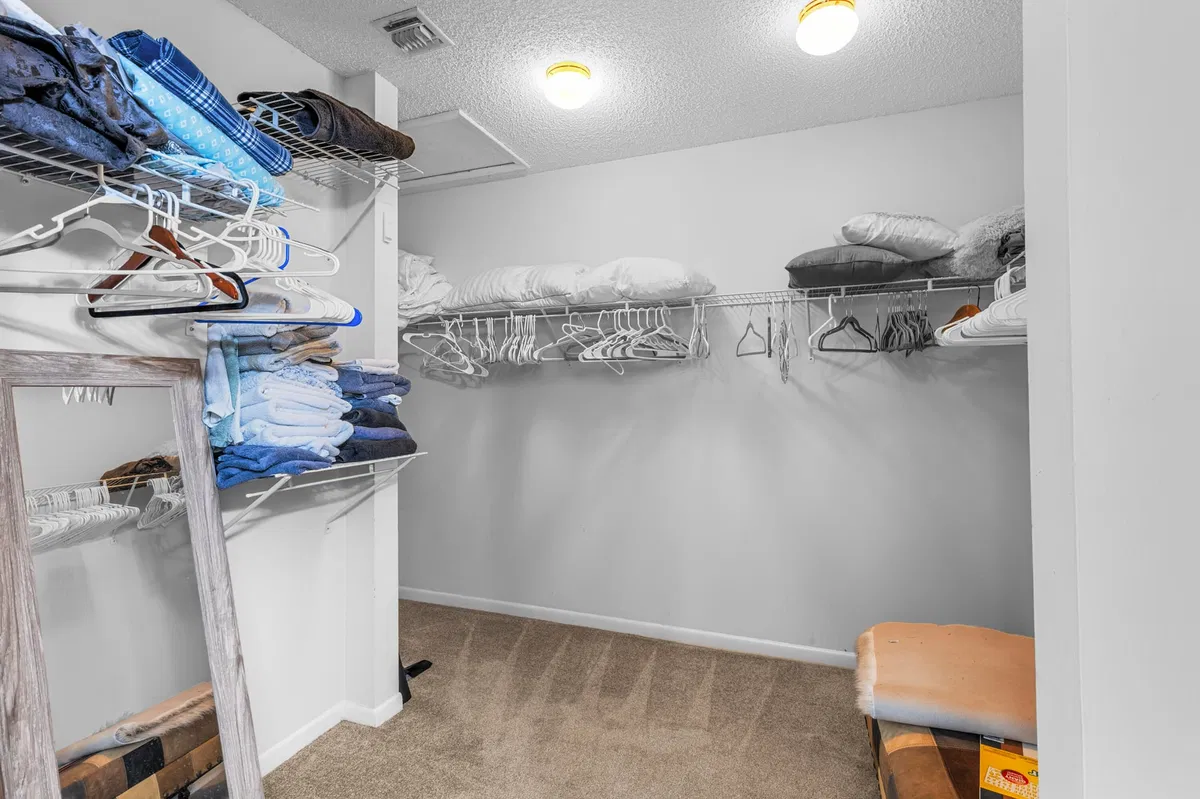  Residence photo 22