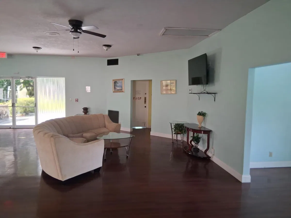 Unit 303 photo 25