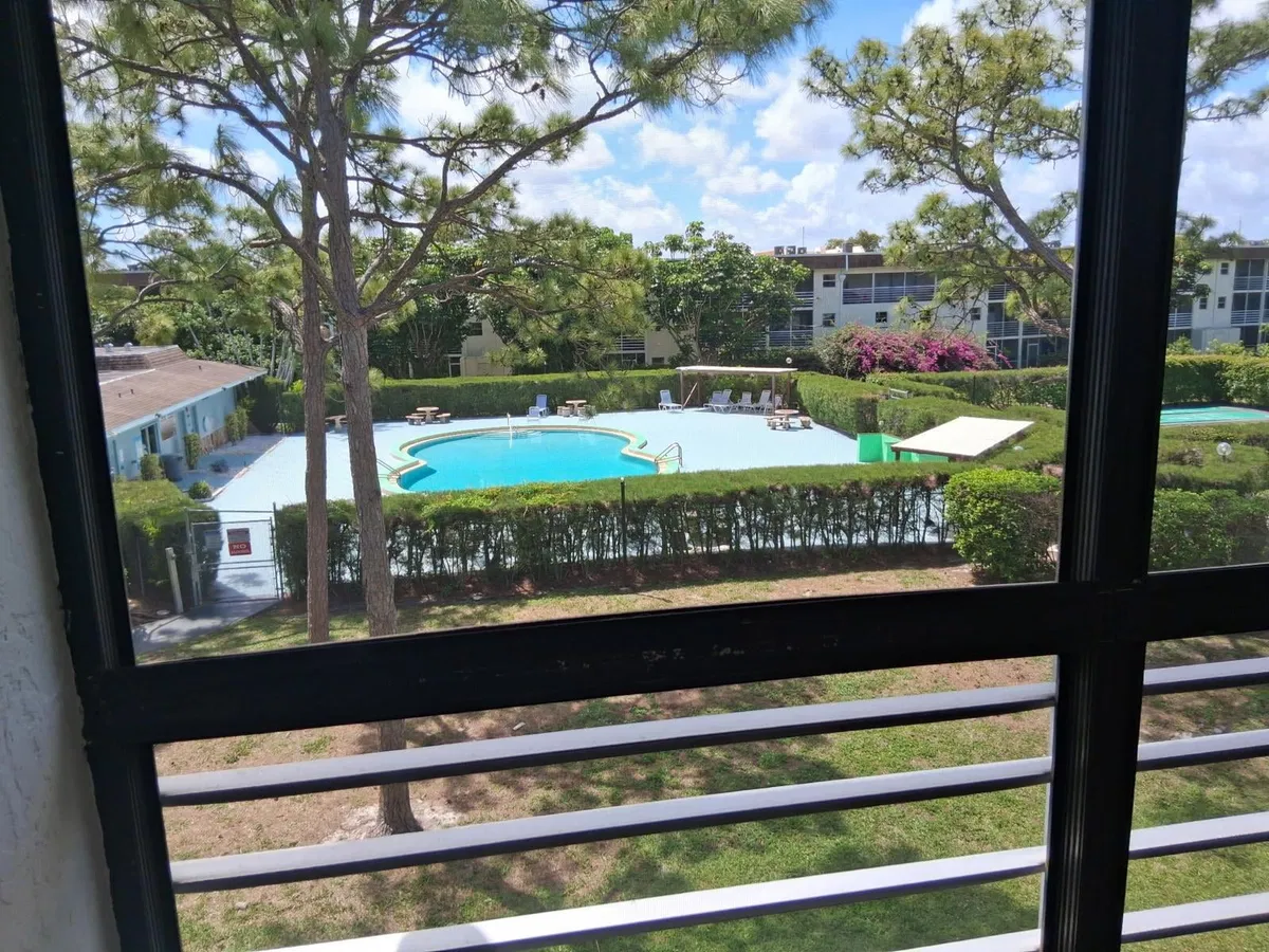  Unit 303 photo 31