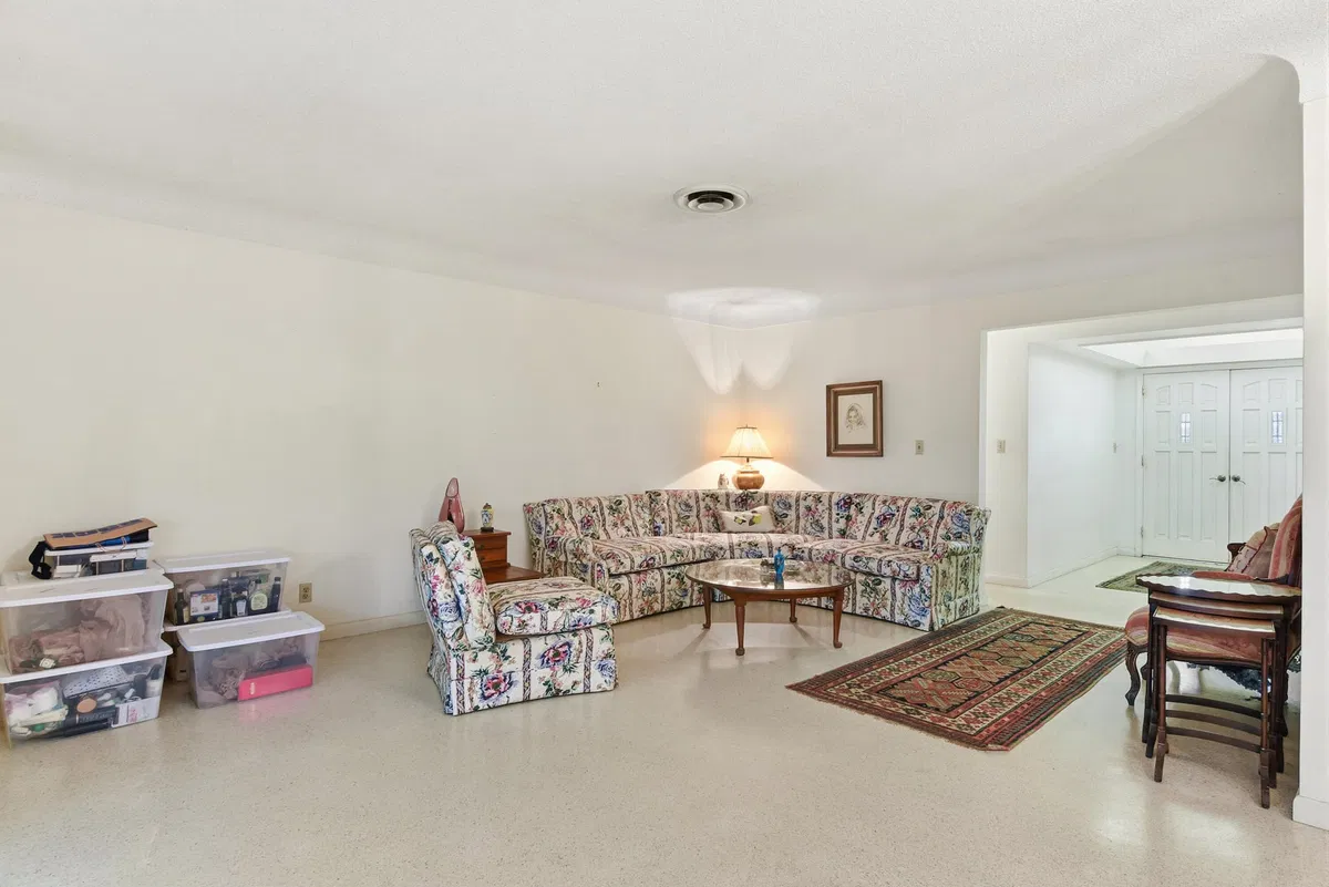 Residence photo 7