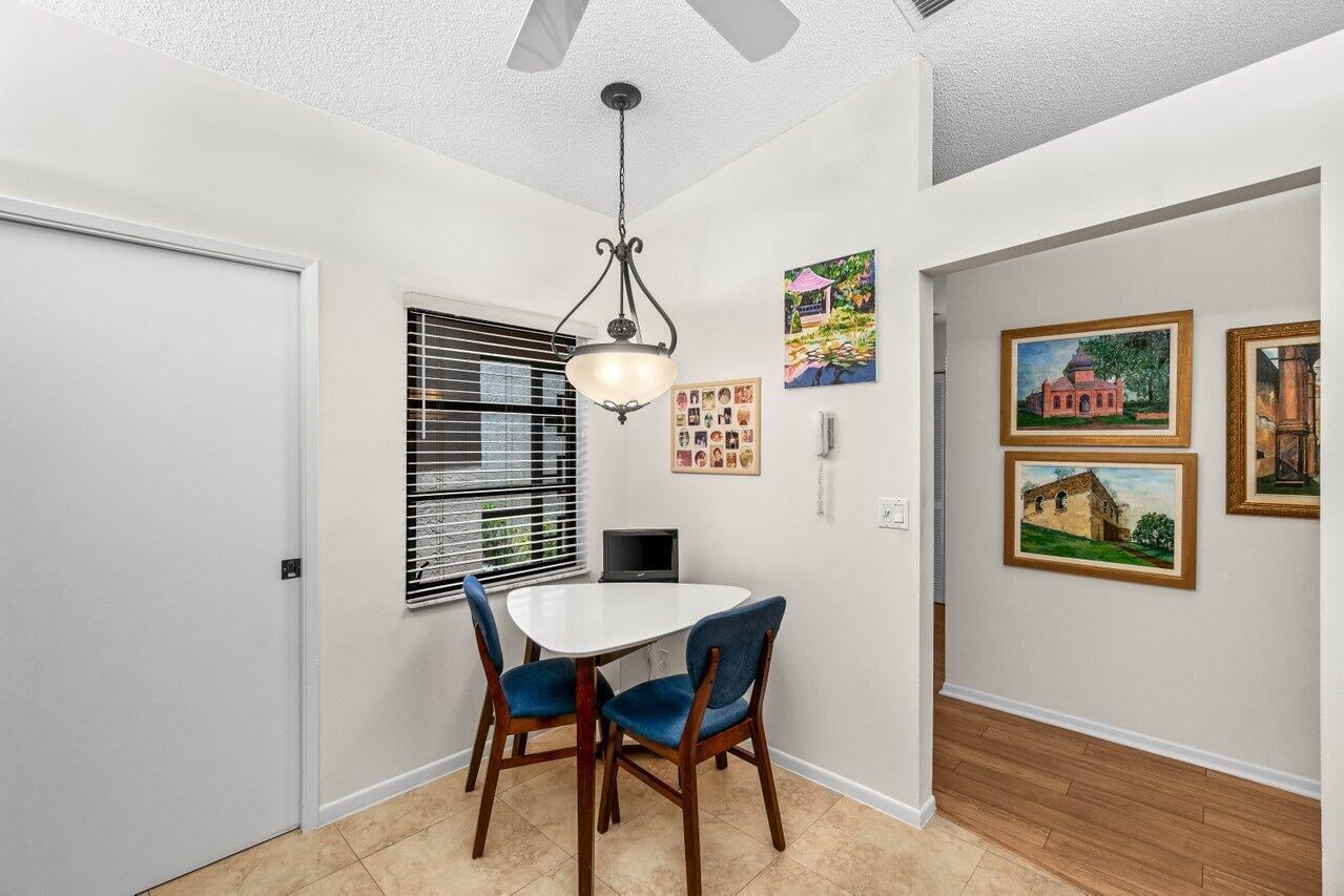  Residence photo 7