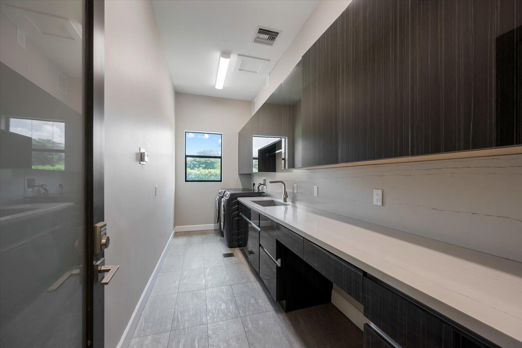 Palm Beach Point Residence photo 13
