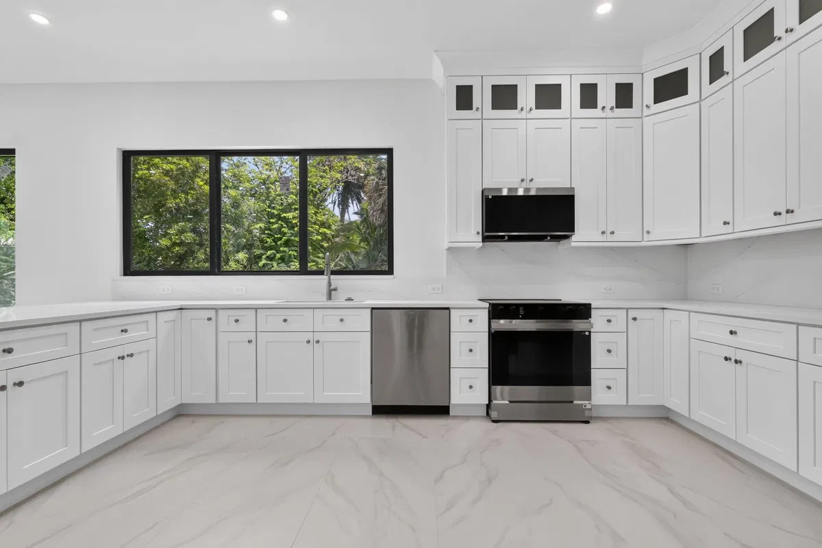 Residence photo 16