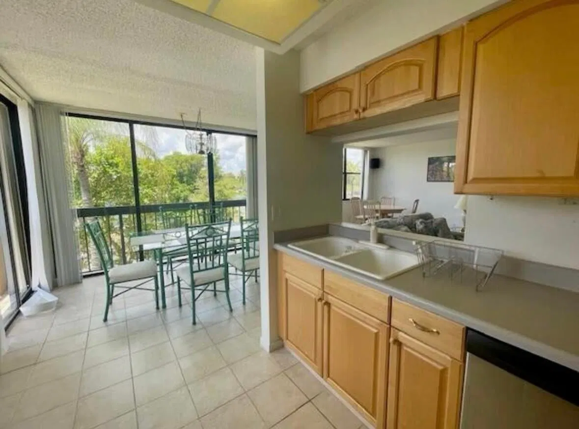 Unit 7305 photo 22