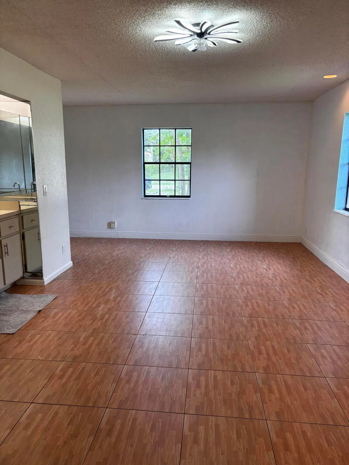 Residence photo 10