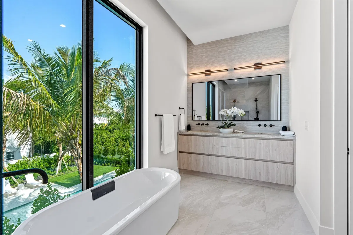 Palm Trail Delray Beach Residence photo 22