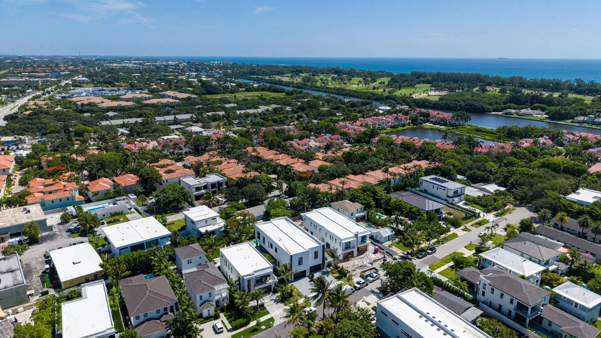 Palm Trail Delray Beach Residence photo 43