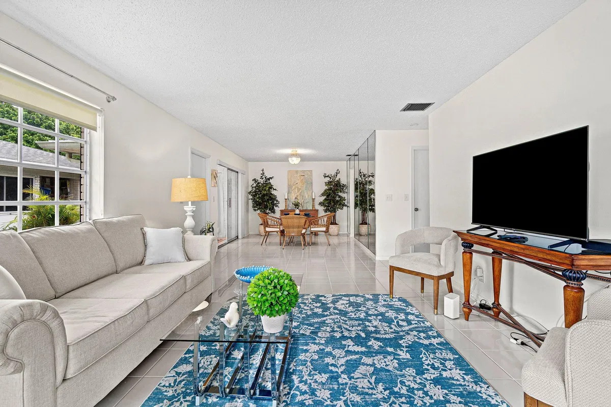 Residence photo 7