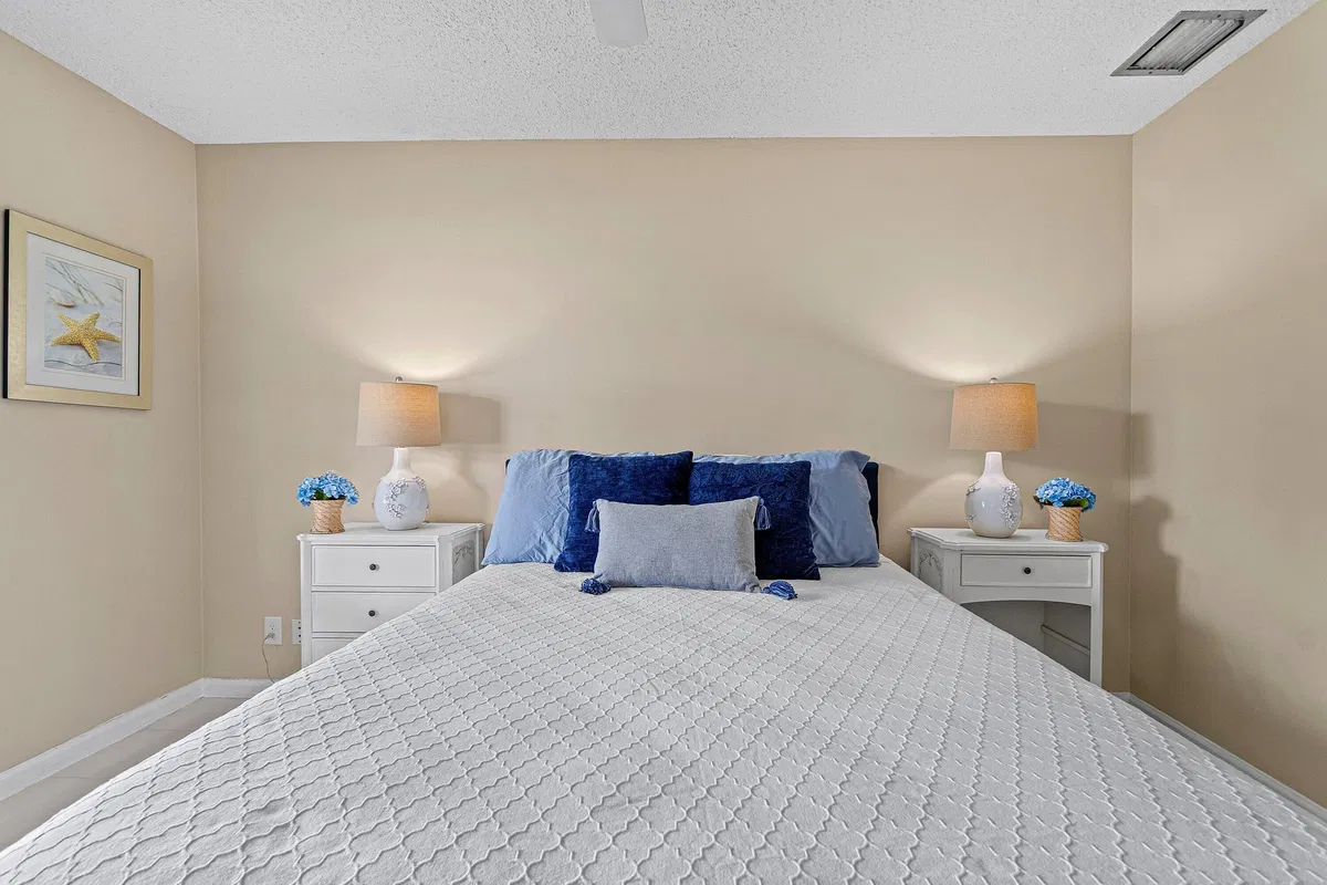 Residence photo 28