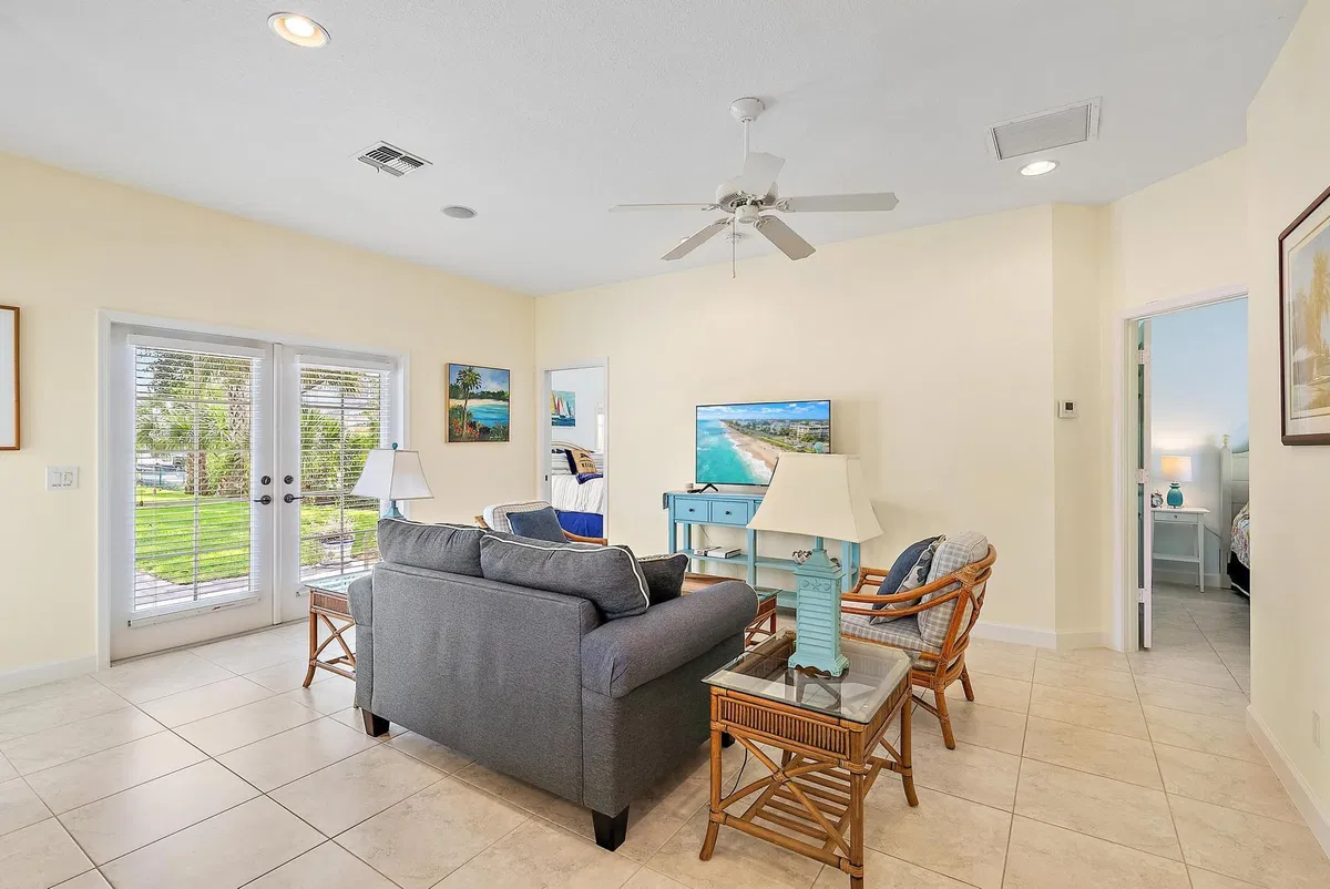 Jupiter River Estates Unit Cottage photo 4