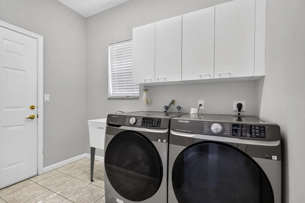  Residence photo 13