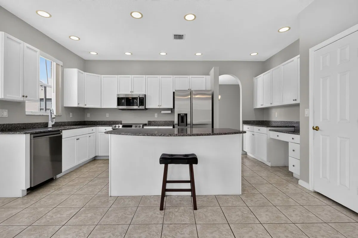  Residence photo 19