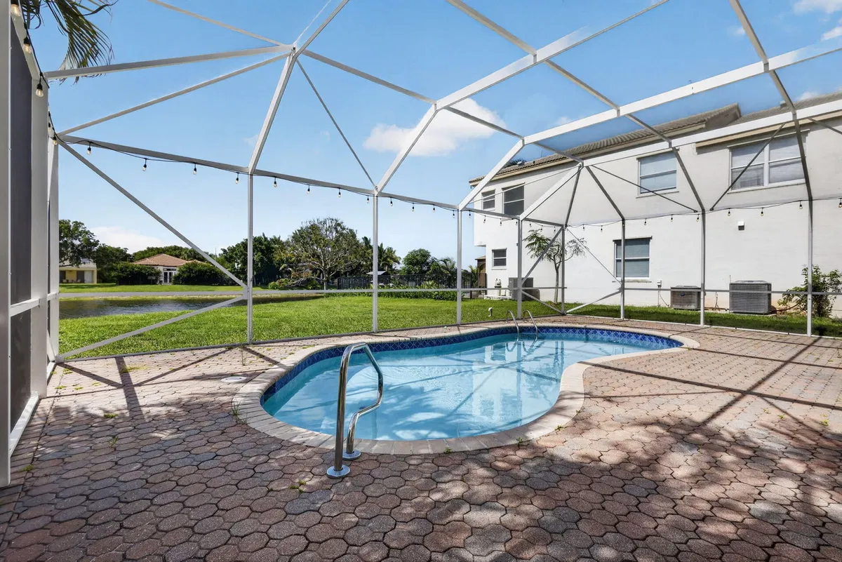  Residence photo 31