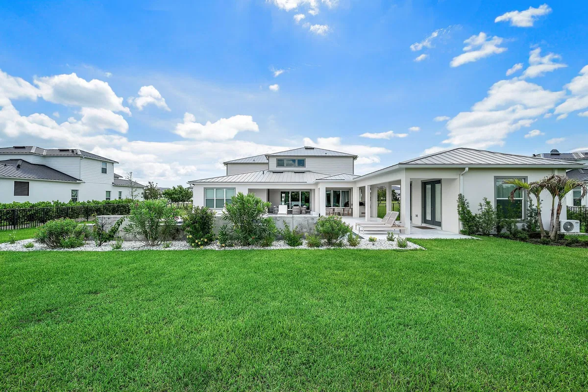 Bridgewater Preserve Residence photo 58