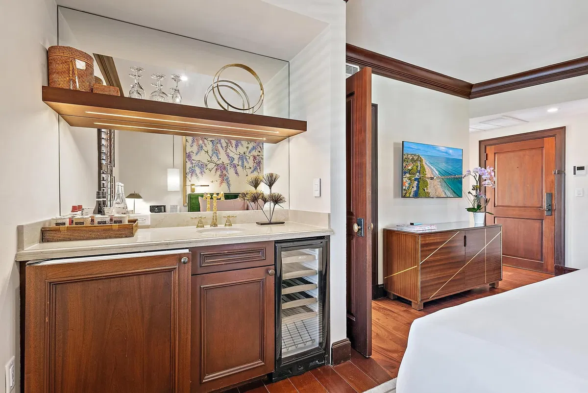 In-Town Palm Beach Unit 305 photo 7