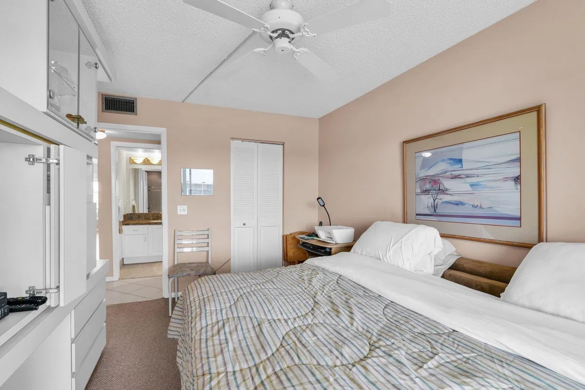  Residence photo 25