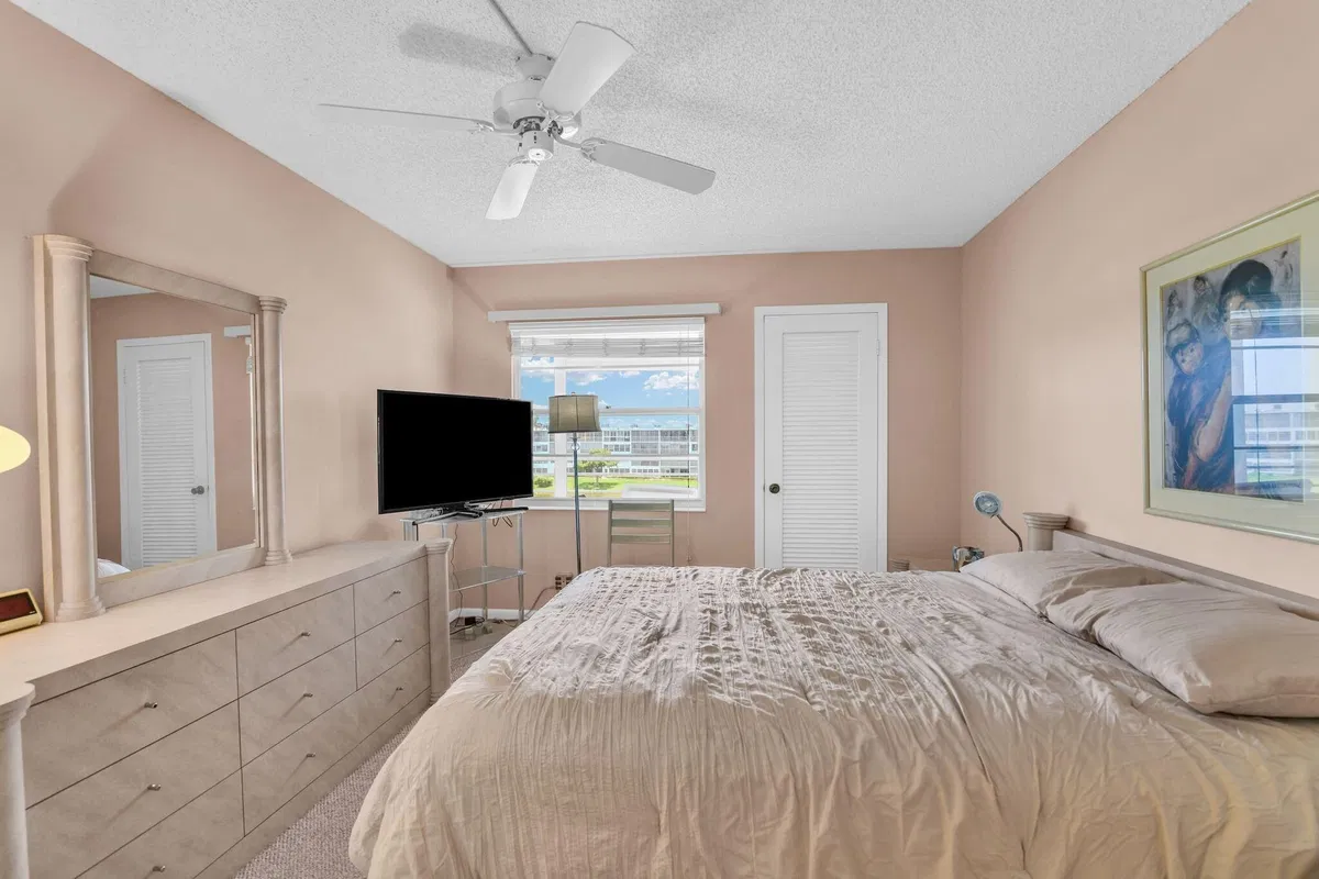  Residence photo 34