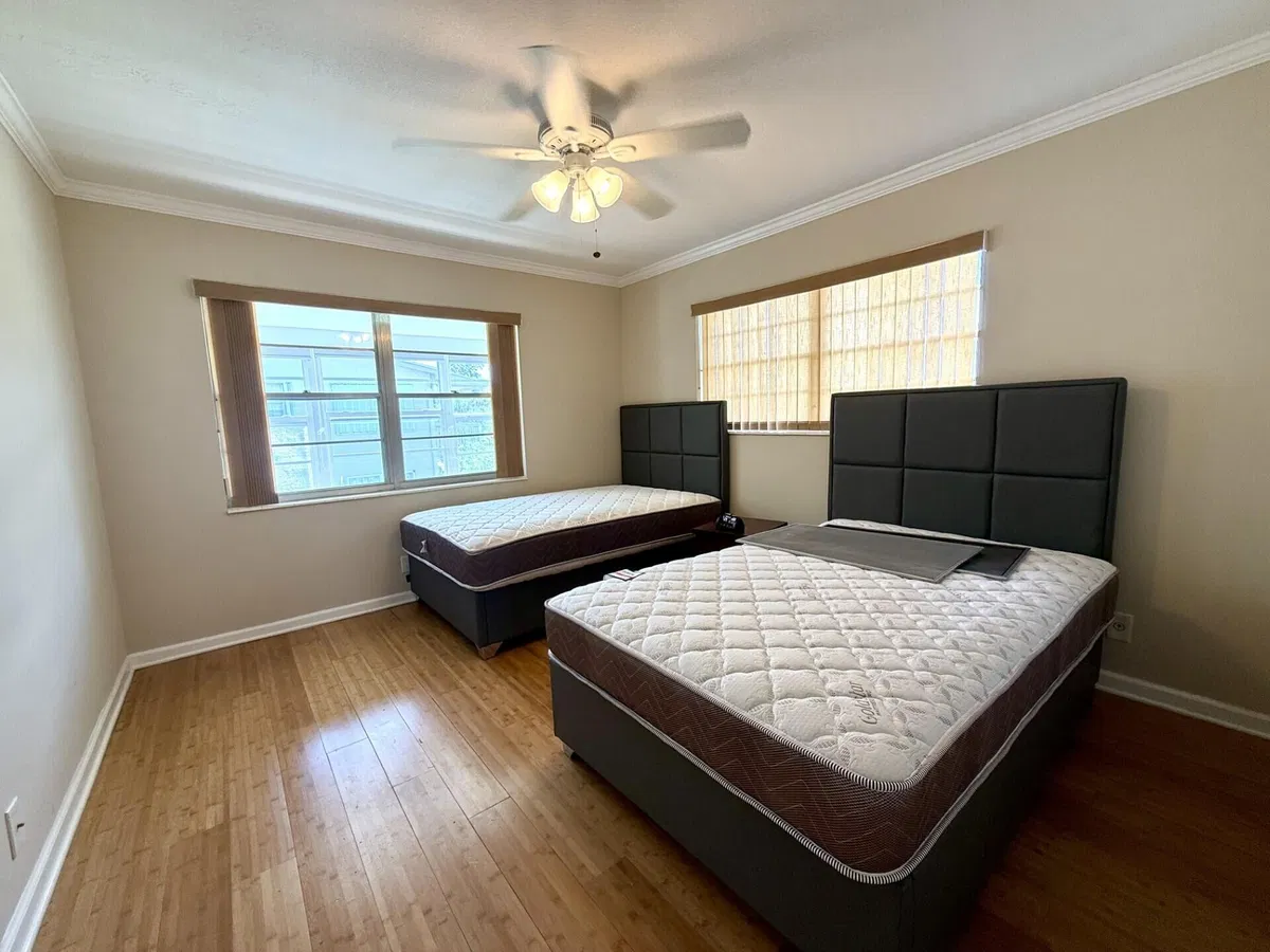  Residence photo 7