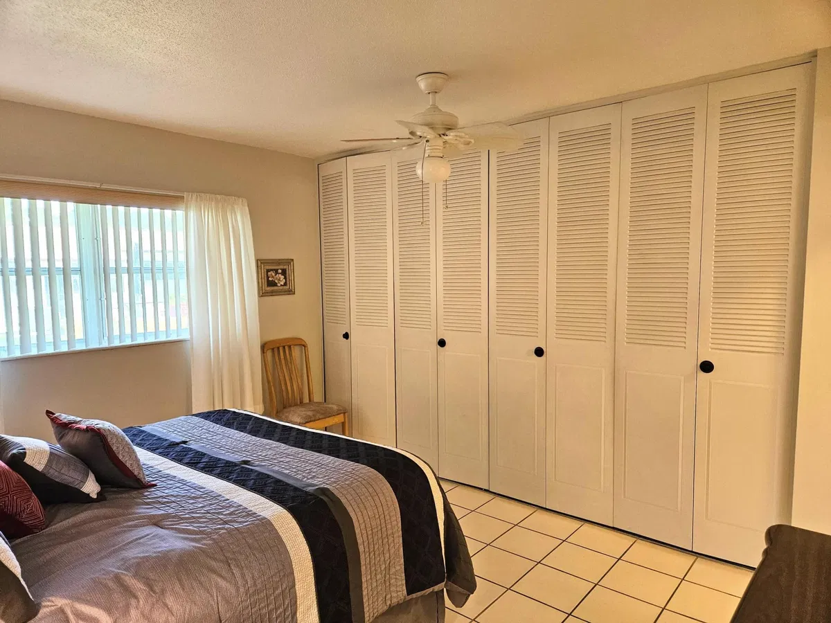 Unit C photo 19