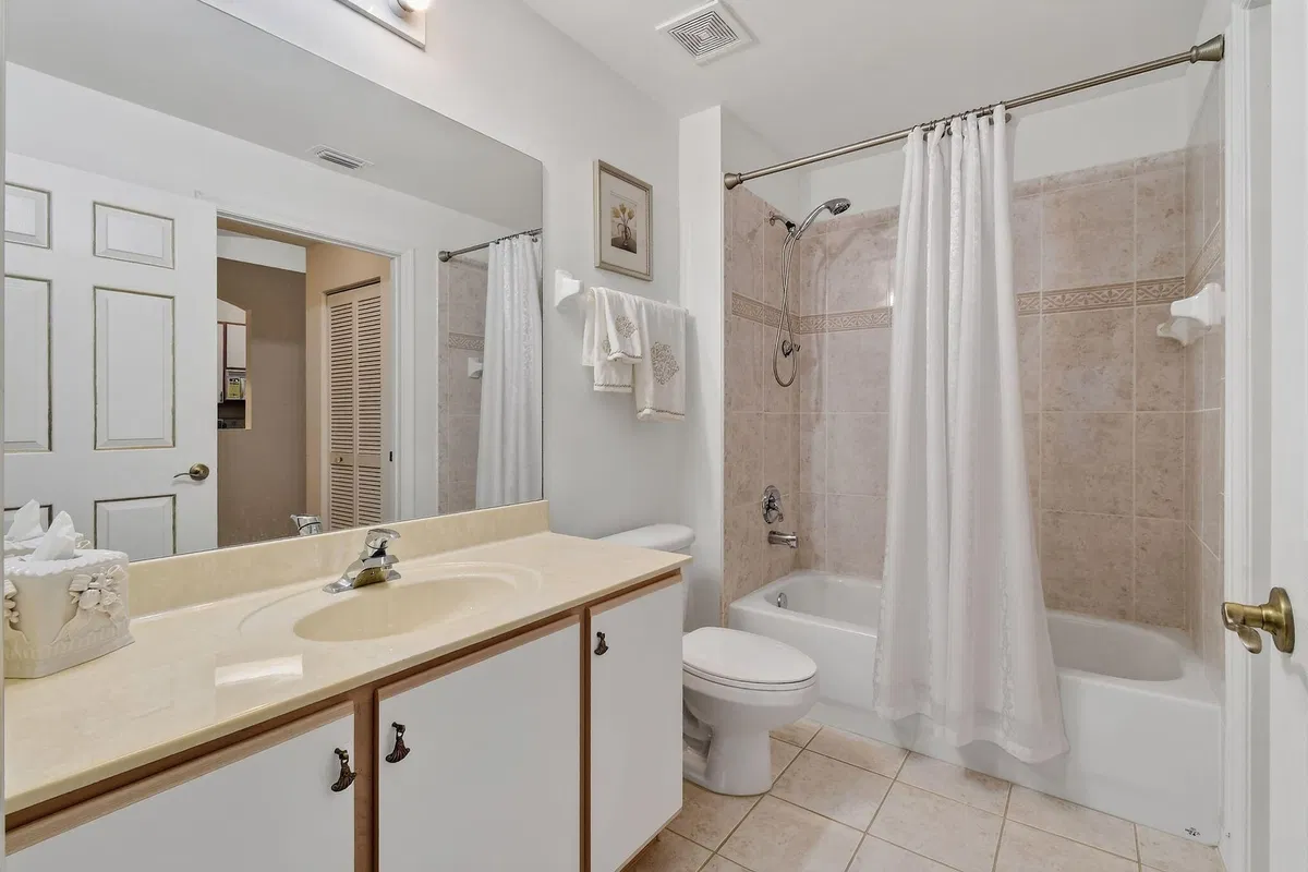 Residence photo 37