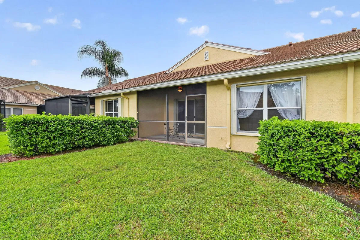 Residence photo 49