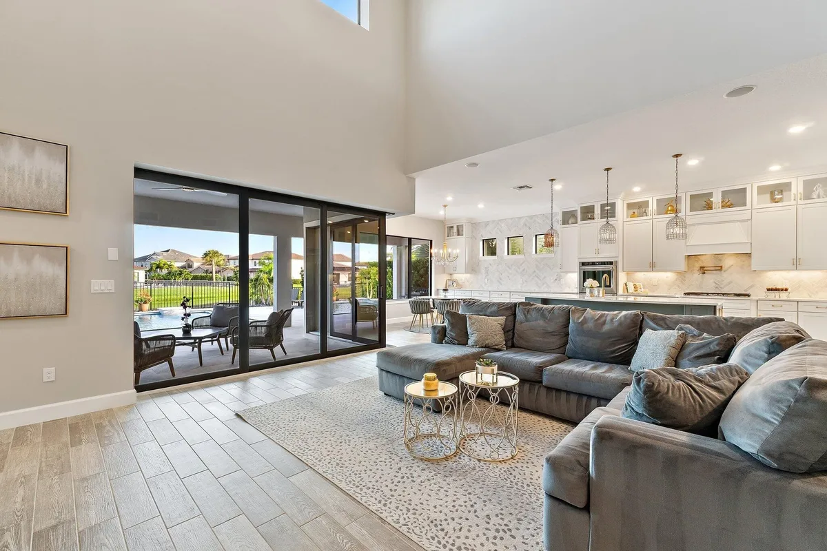 Sonoma Isles Residence photo 19