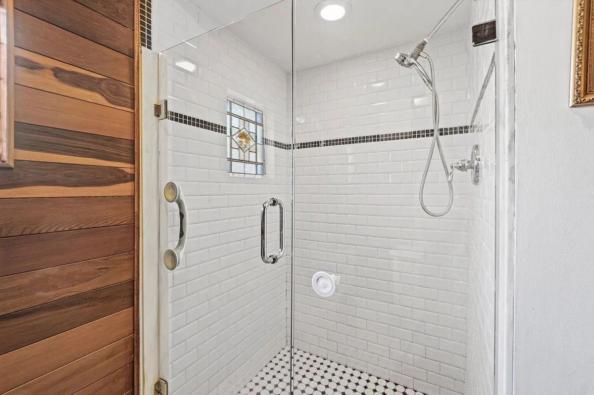 Residence photo 22