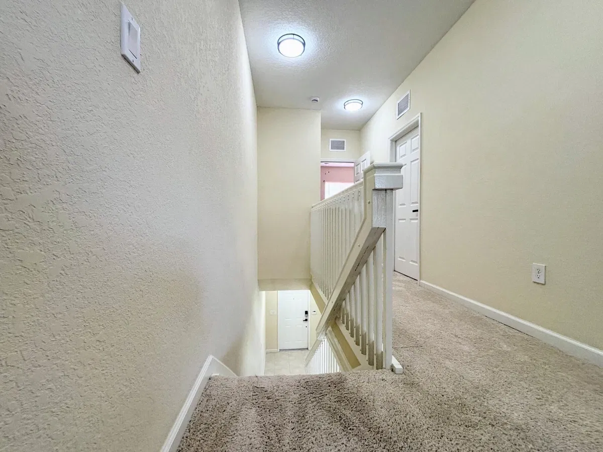 Residence photo 25