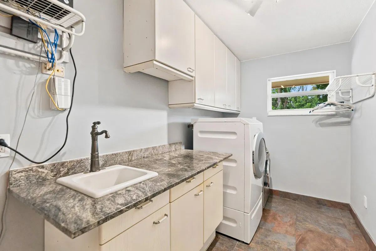 Residence photo 46