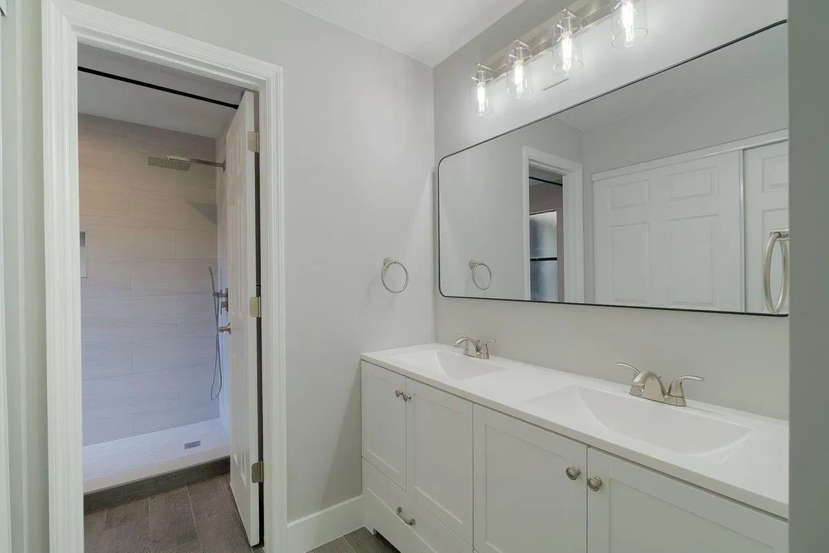  Unit 21 photo 19