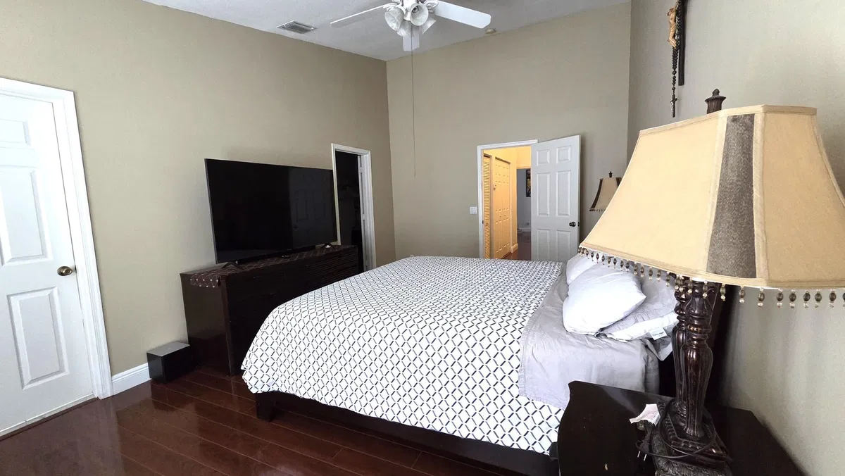 Residence photo 10