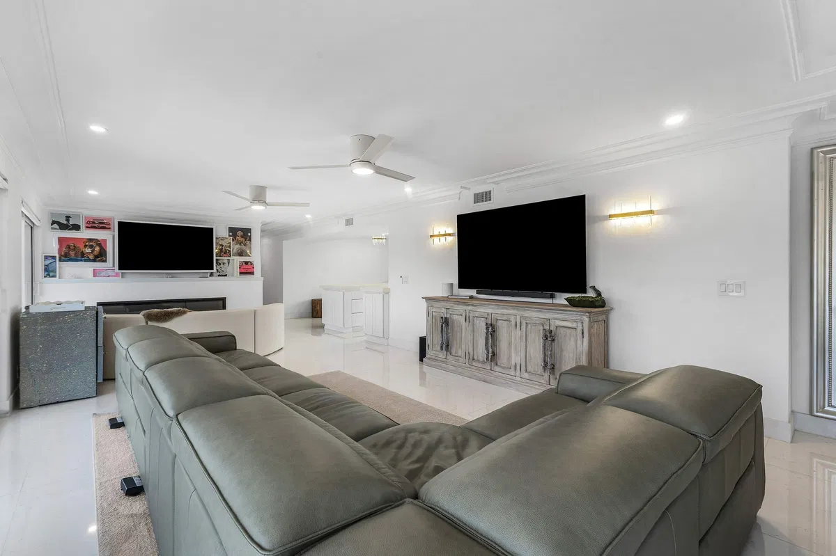 South Palm Beach Unit 502 photo 28