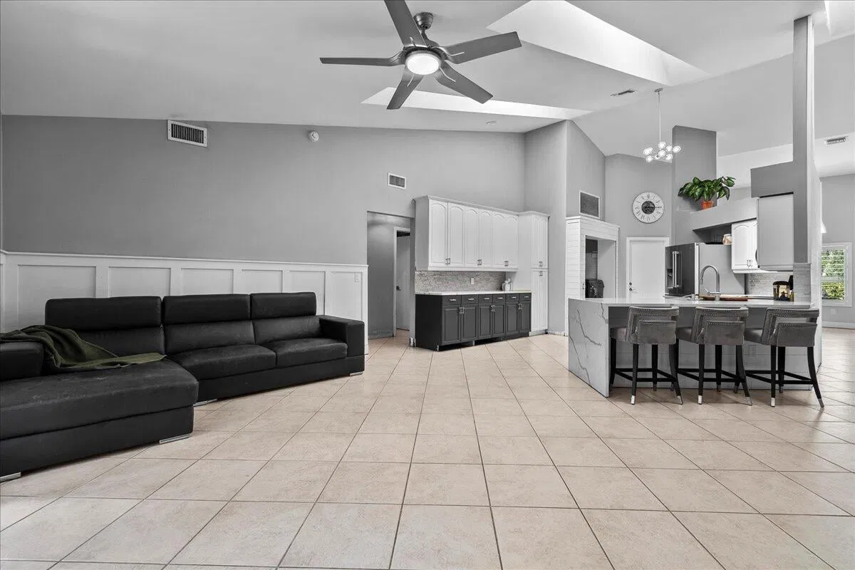 Residence photo 13